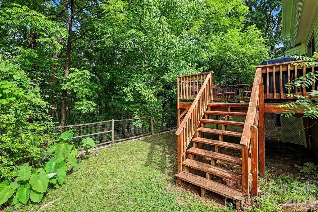 11808 Tall Oak Place Charlotte NC 28226