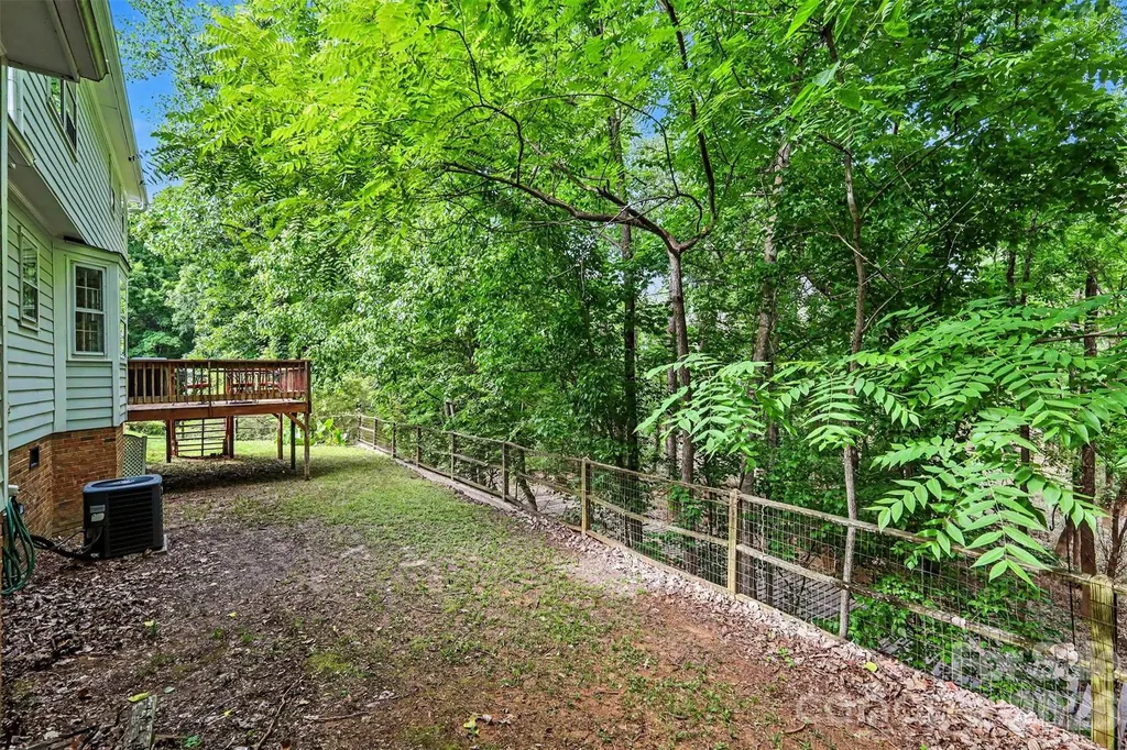 11808 Tall Oak Place Charlotte NC 28226