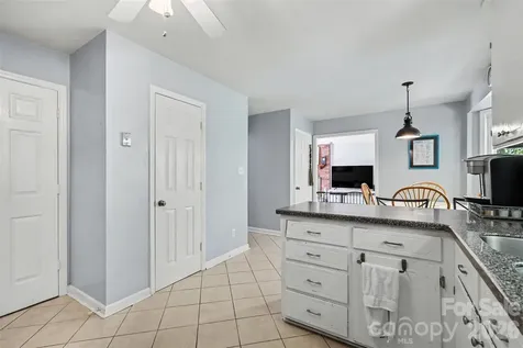 11808 Tall Oak Place Charlotte NC 28226