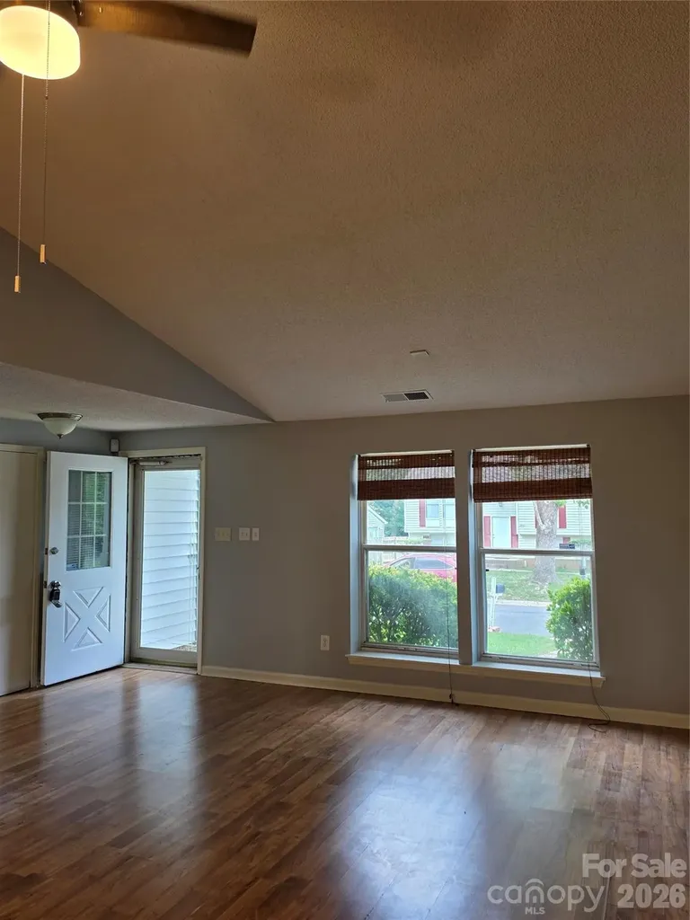 4827 Harri Ann Drive Charlotte NC 28227