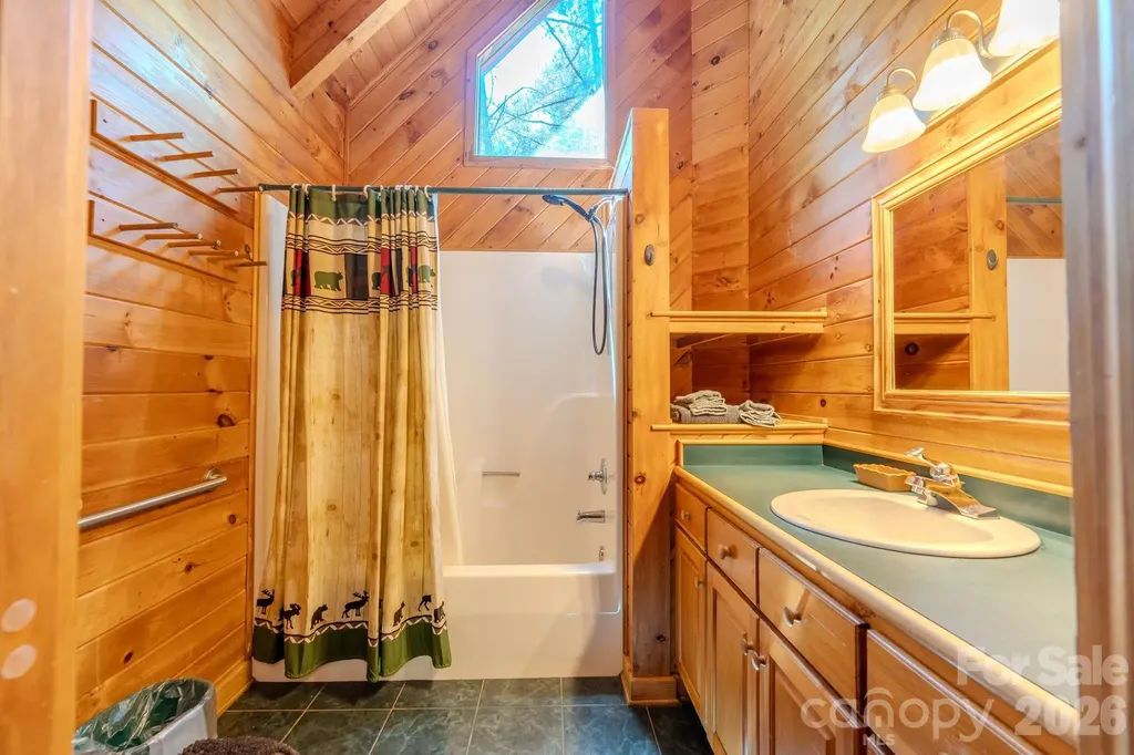 49 Creekside Loop Spruce Pine NC 28777