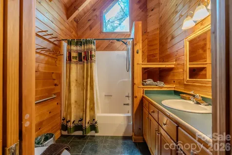49 Creekside Loop Spruce Pine NC 28777