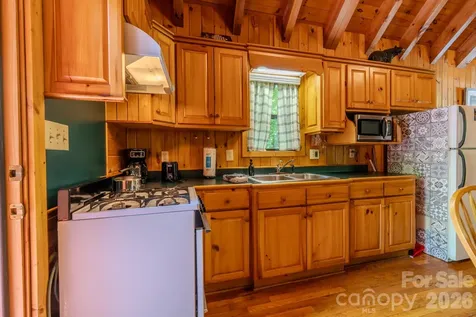 49 Creekside Loop Spruce Pine NC 28777