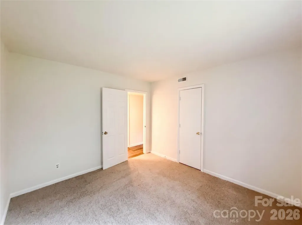 10015 Garth Wood Road Charlotte NC 28273