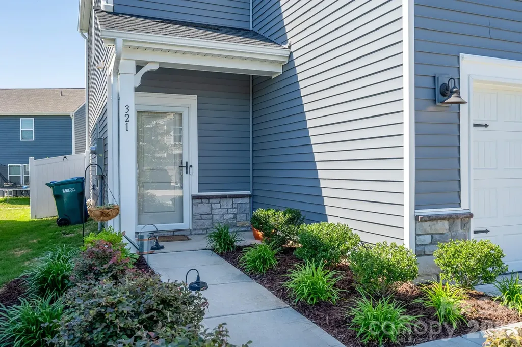 321 Fairchild Way Albemarle NC 28001