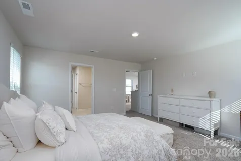 321 Fairchild Way Albemarle NC 28001