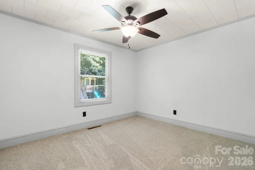 333 Chapel Hill Church Loop Marion NC 28752
