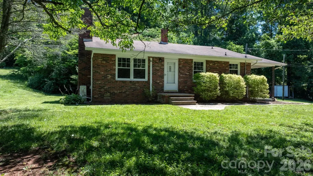 333 Chapel Hill Church Loop Marion NC 28752