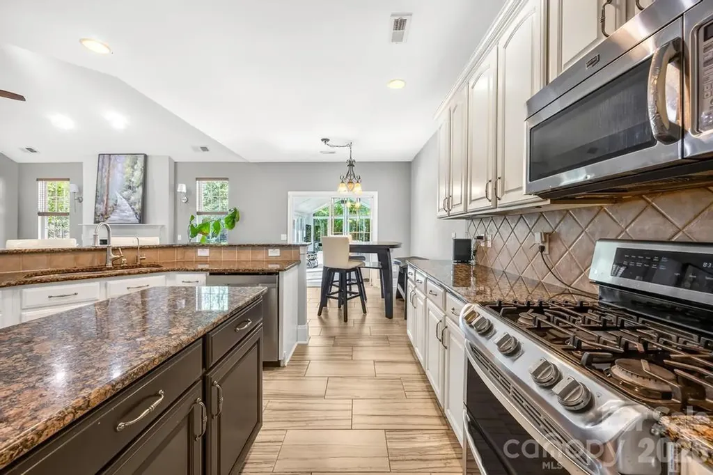 610 Springwood Drive Waxhaw NC 28173
