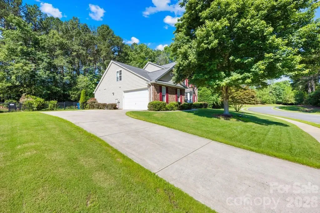 610 Springwood Drive Waxhaw NC 28173