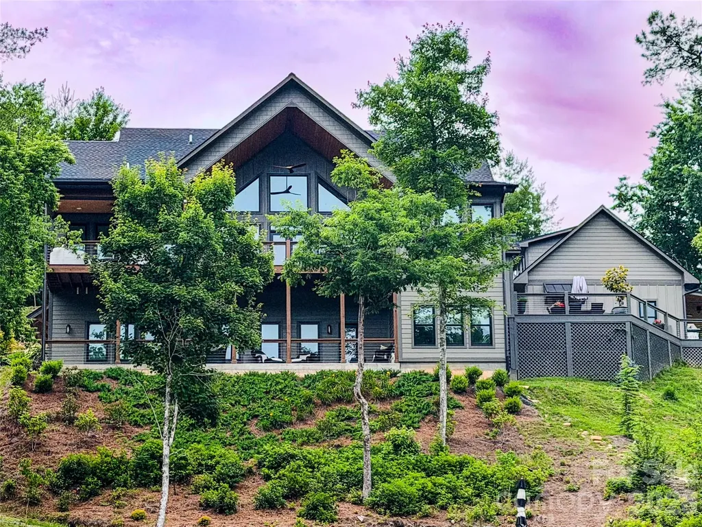 273 Alarka Point Bryson City NC 28713