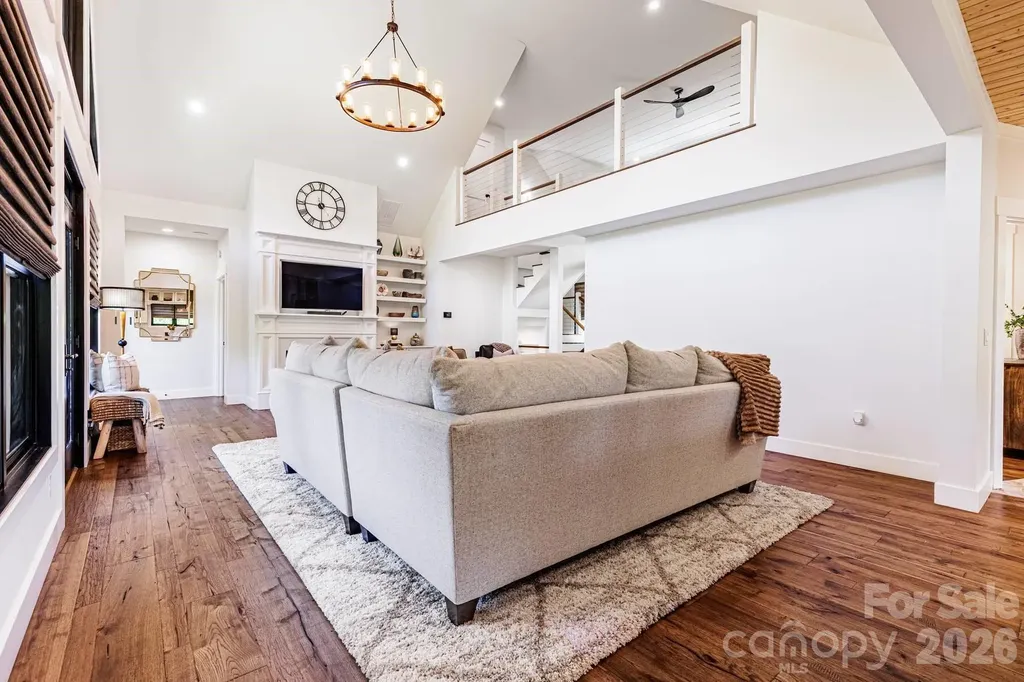 273 Alarka Point Bryson City NC 28713