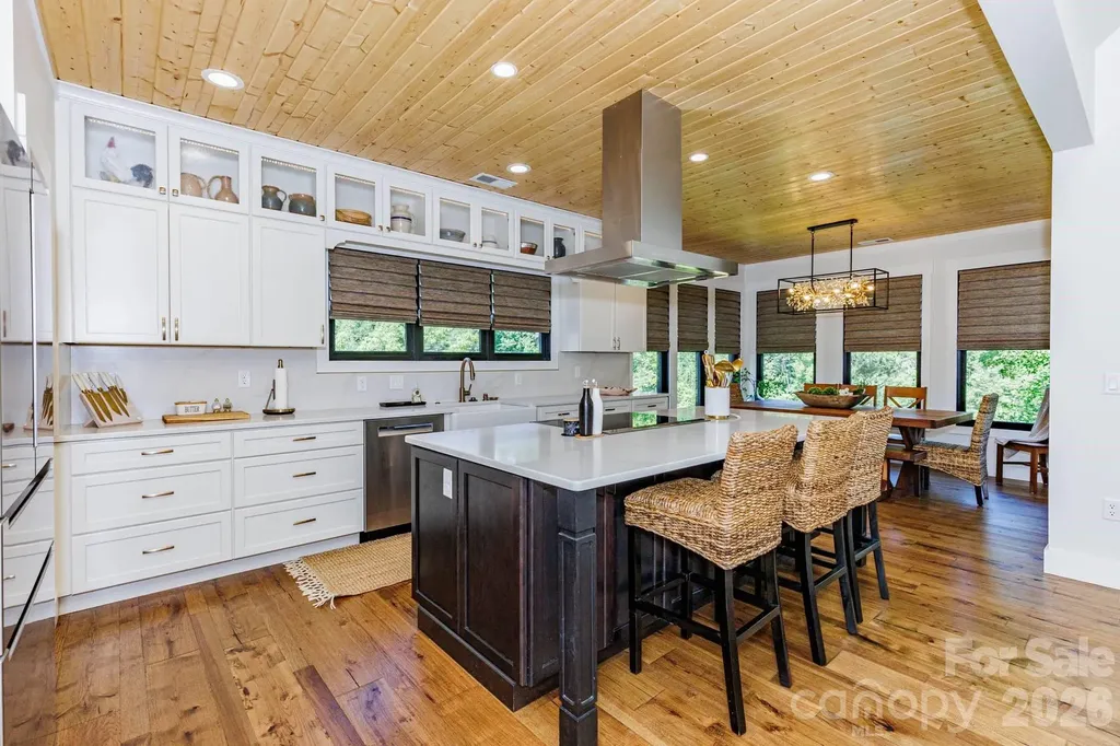 273 Alarka Point Bryson City NC 28713