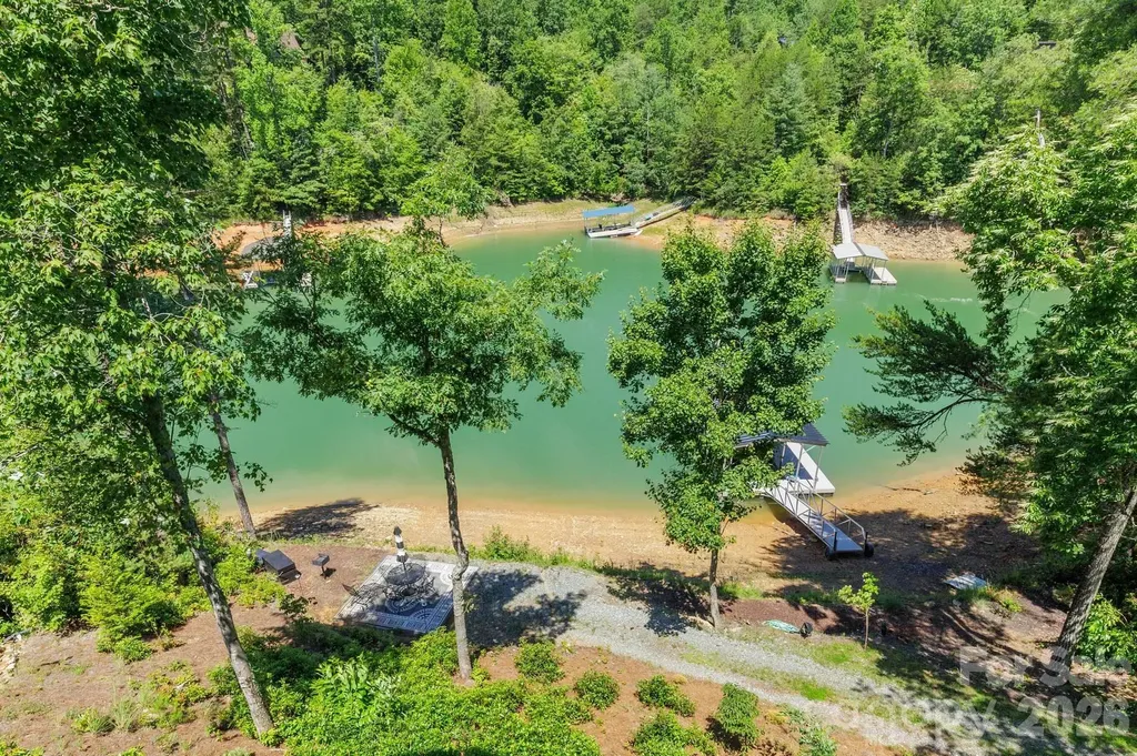 273 Alarka Point Bryson City NC 28713