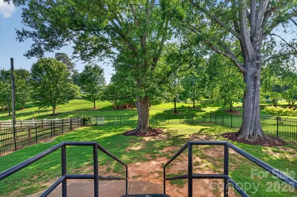 113 Pleasant Street Belmont NC 28012