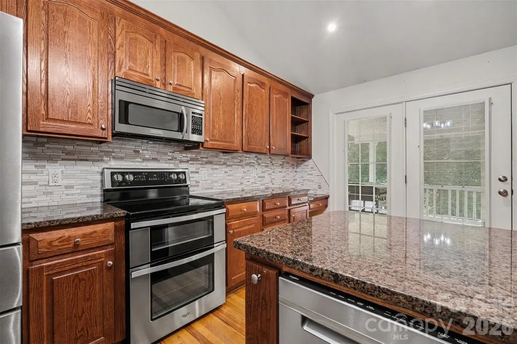 1436 20th Avenue Place NE Hickory NC 28601