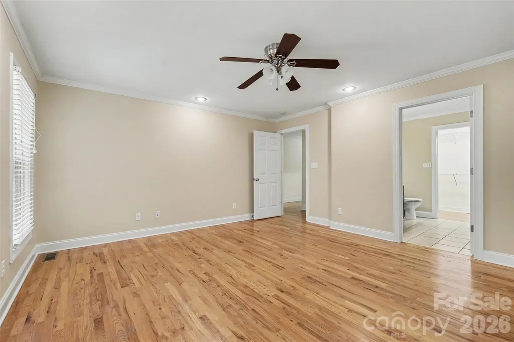 1436 20th Avenue Place NE Hickory NC 28601
