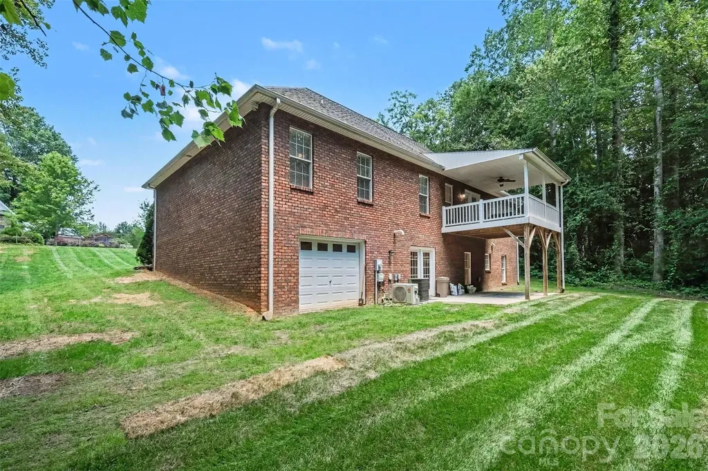 1436 20th Avenue Place NE Hickory NC 28601