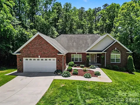 1436 20th Avenue Place NE Hickory NC 28601