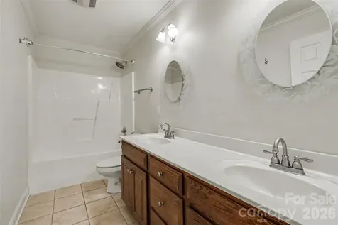 1436 20th Avenue Place NE Hickory NC 28601
