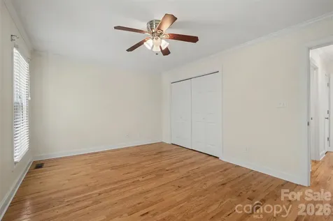 1436 20th Avenue Place NE Hickory NC 28601