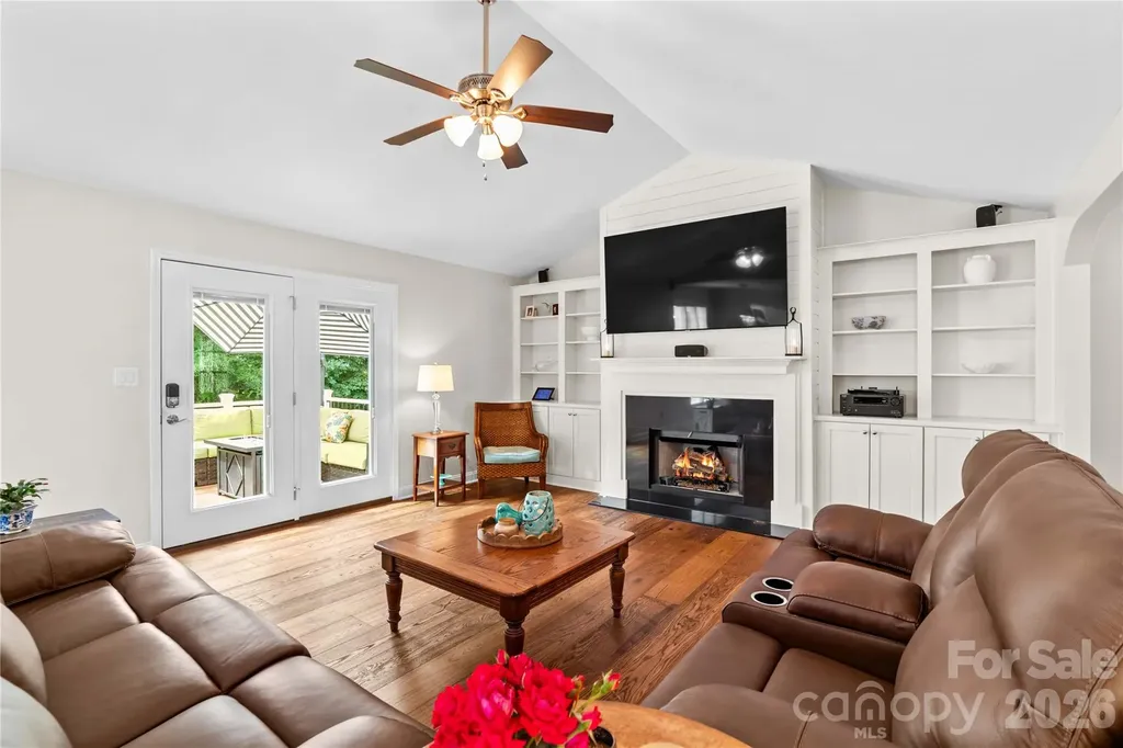 596 Maple Ridge Circle Salisbury NC 28147