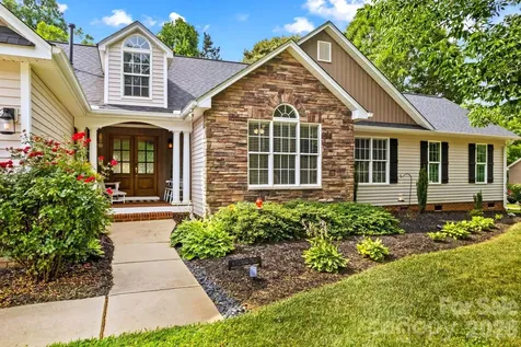 596 Maple Ridge Circle Salisbury NC 28147