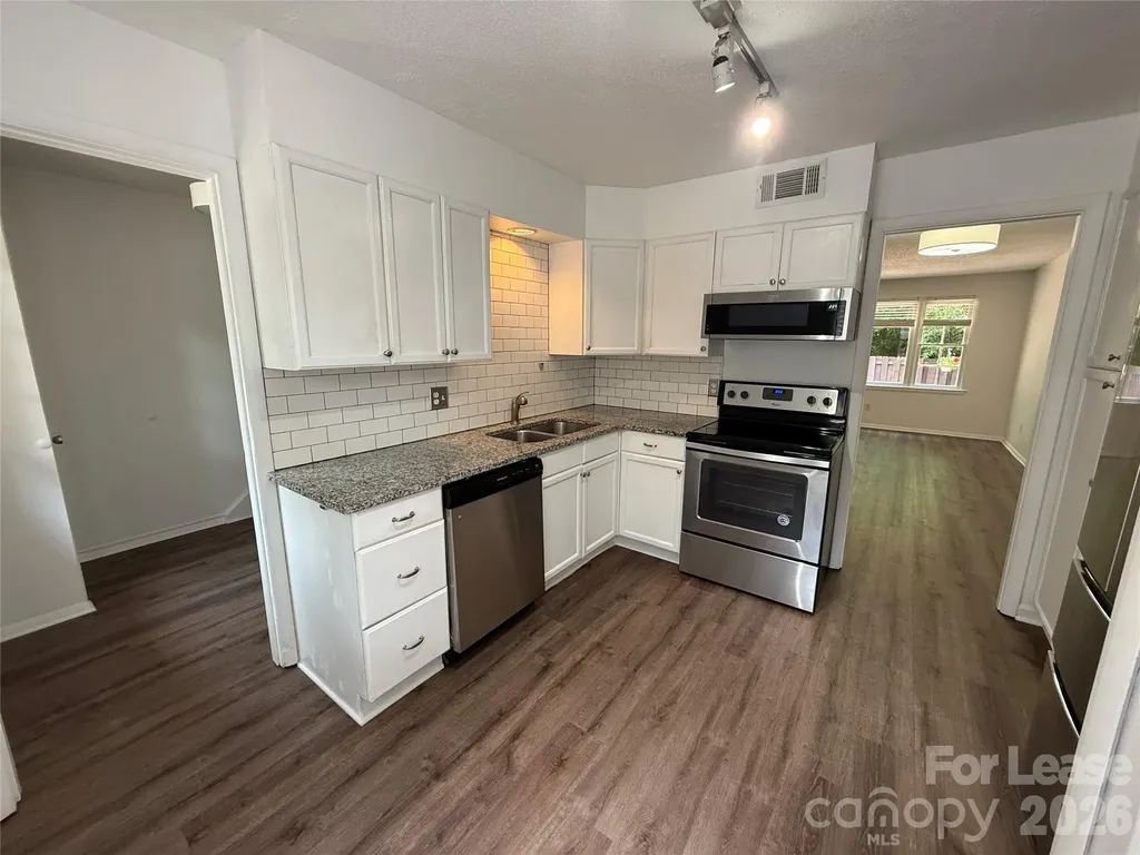 4605 Hedgemore Drive Charlotte NC 28209