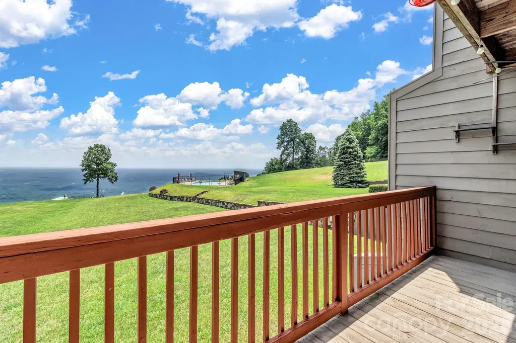 2881 White Oak Mountain Road Columbus NC 28722
