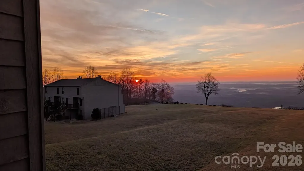 2881 White Oak Mountain Road Columbus NC 28722