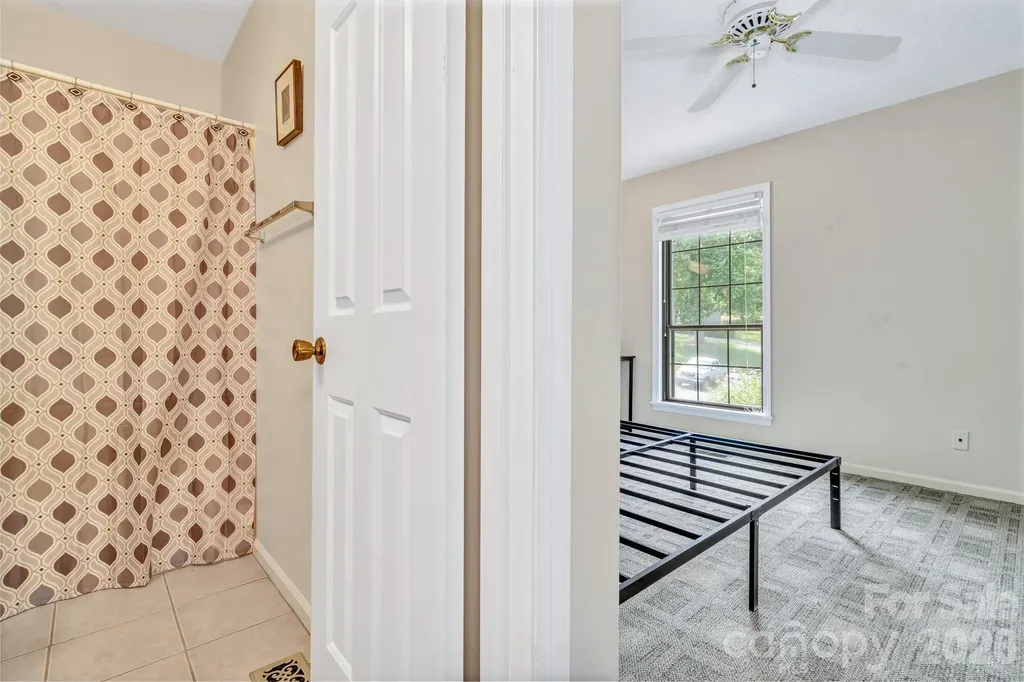 2881 White Oak Mountain Road Columbus NC 28722