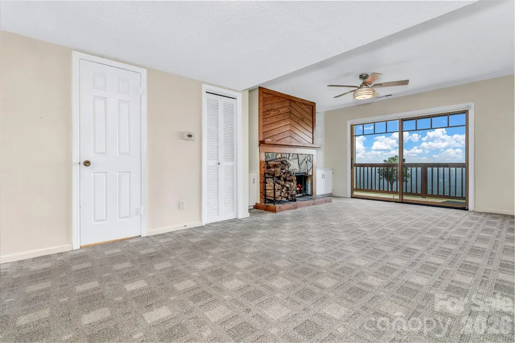 2881 White Oak Mountain Road Columbus NC 28722