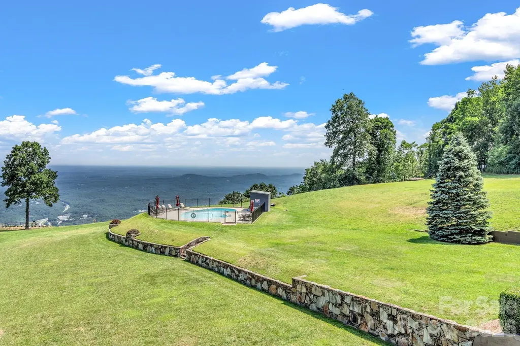 2881 White Oak Mountain Road Columbus NC 28722