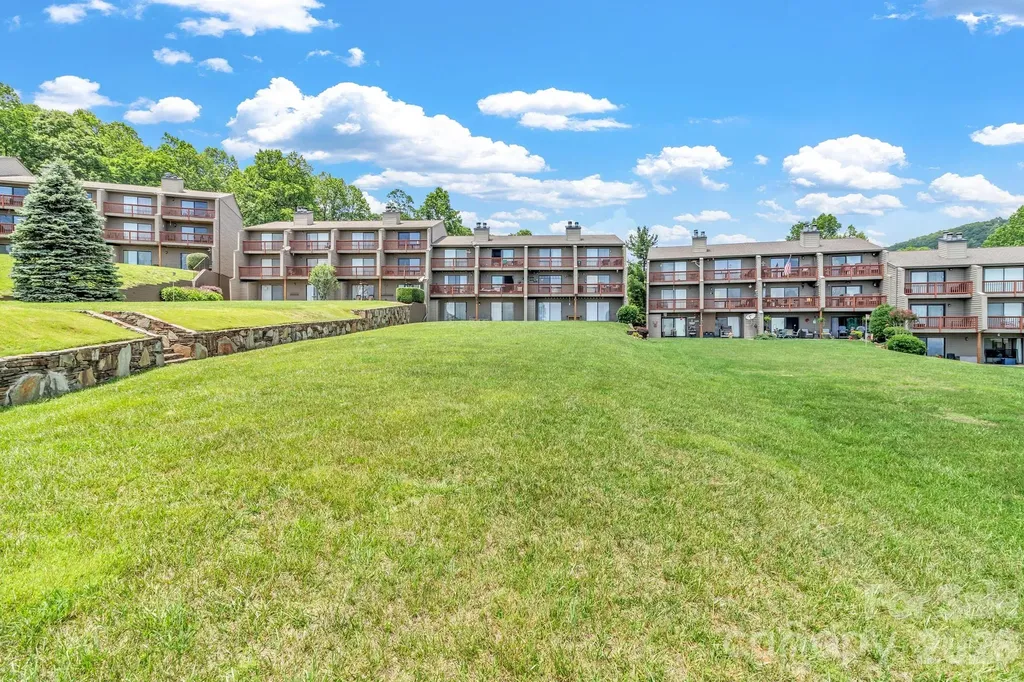 2881 White Oak Mountain Road Columbus NC 28722