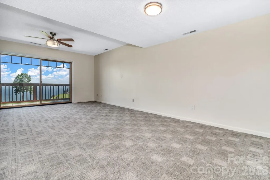 2881 White Oak Mountain Road Columbus NC 28722