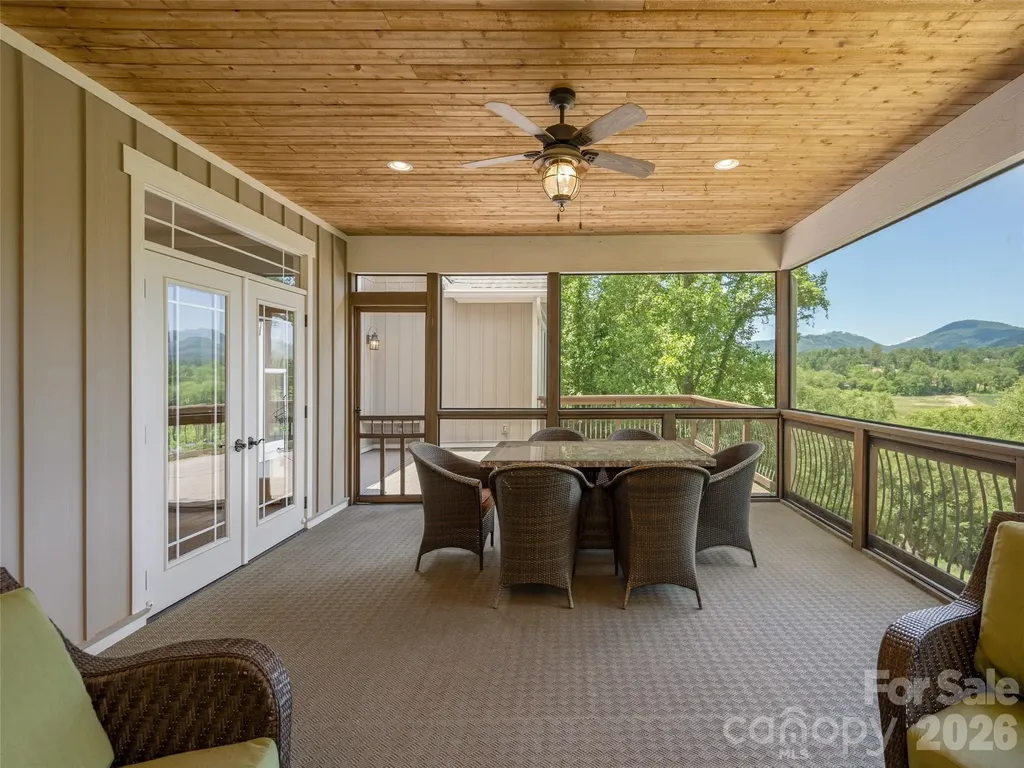 167 Tatham Road Hendersonville NC 28792