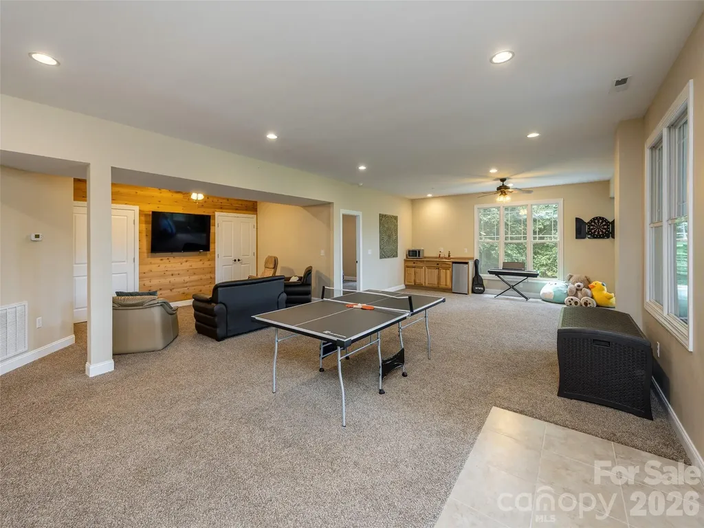 167 Tatham Road Hendersonville NC 28792