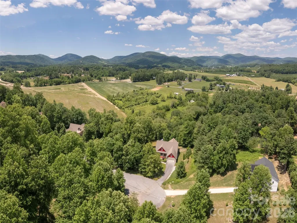 167 Tatham Road Hendersonville NC 28792
