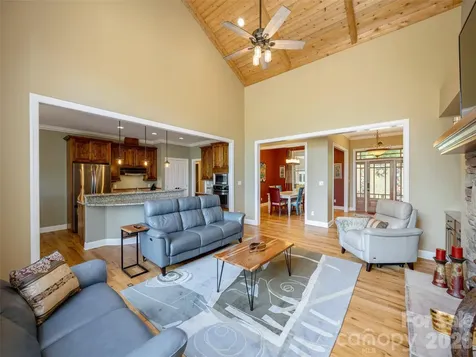 167 Tatham Road Hendersonville NC 28792
