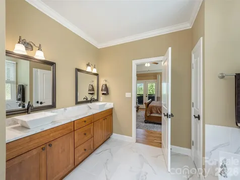 167 Tatham Road Hendersonville NC 28792