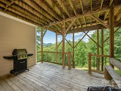 167 Tatham Road Hendersonville NC 28792