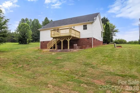 2931 Greenleaf Road Clover SC 29710