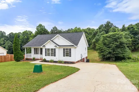 2931 Greenleaf Road Clover SC 29710