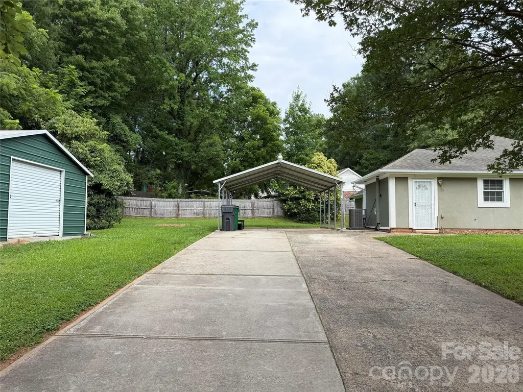 7101 Riding Trail Road Charlotte NC 28212