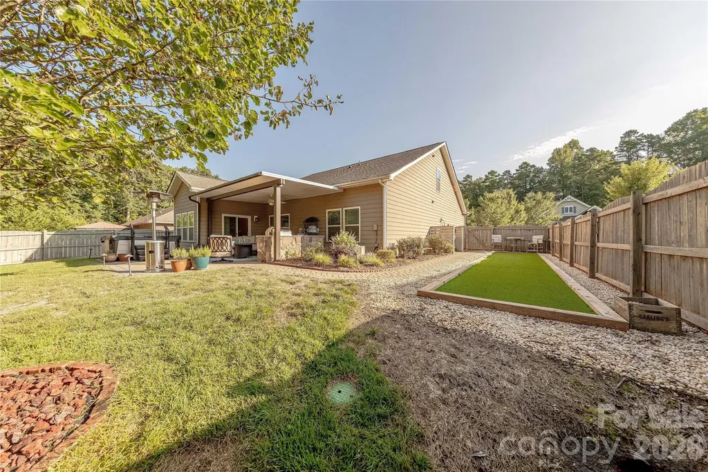 8115 Goodall Court Charlotte NC 28227