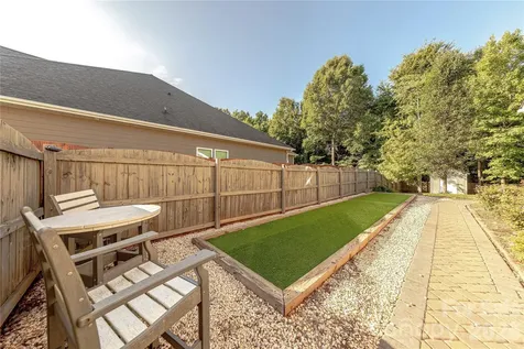 8115 Goodall Court Charlotte NC 28227