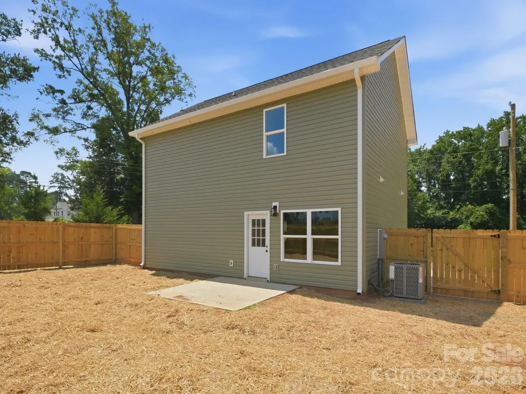 2802 Willow Street Charlotte NC 28208