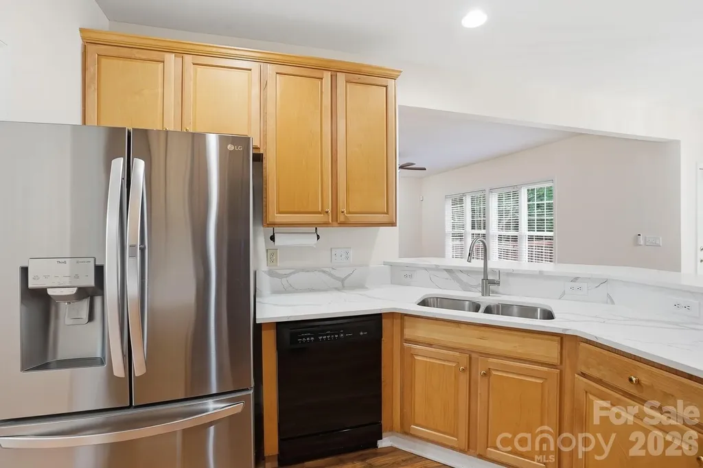 2940 Shady Reach Lane Charlotte NC 28214