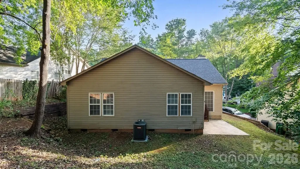 5322 Chinemist Court Charlotte NC 28269