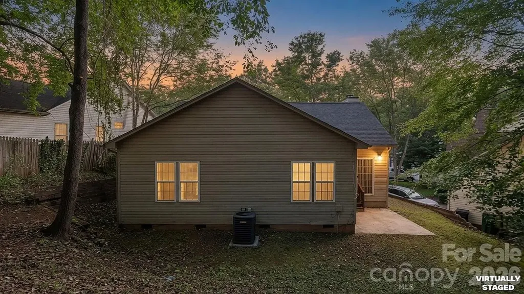 5322 Chinemist Court Charlotte NC 28269